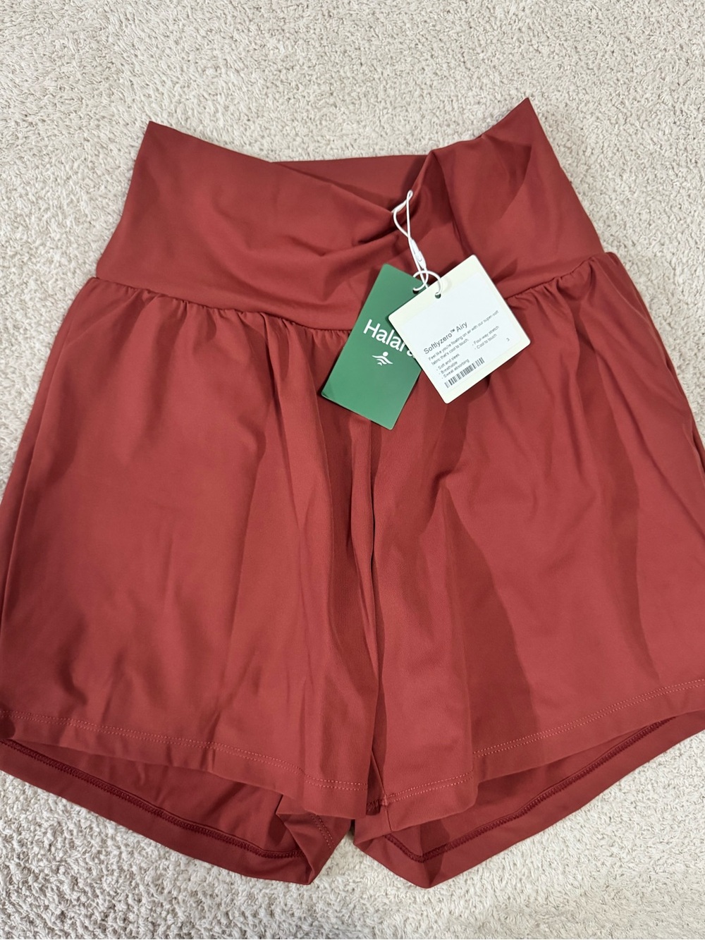 Halara SoftlyZero Airy 2-in-1 Flowy Yoga Shorts 5" Long Winterberry Rust M - Picture 1 of 13